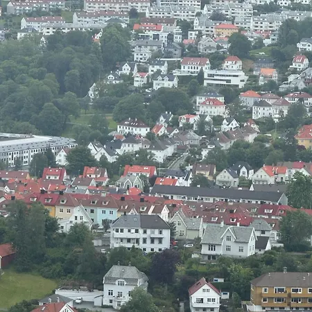 Modern With Free Parking * Bergen