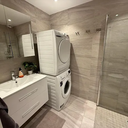 Apartment Modern With Free Parking