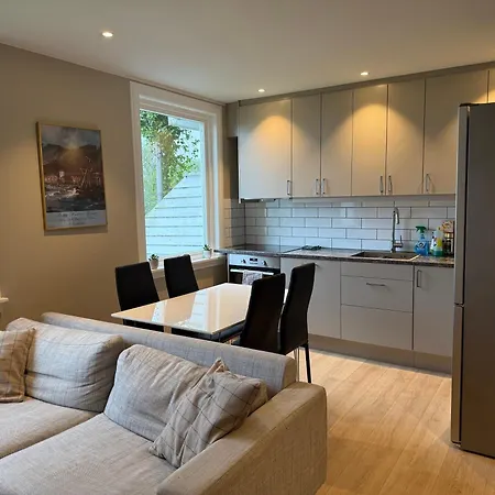 Modern With Free Parking Bergen